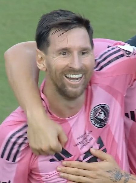 48th career trophy for Messi 🐐