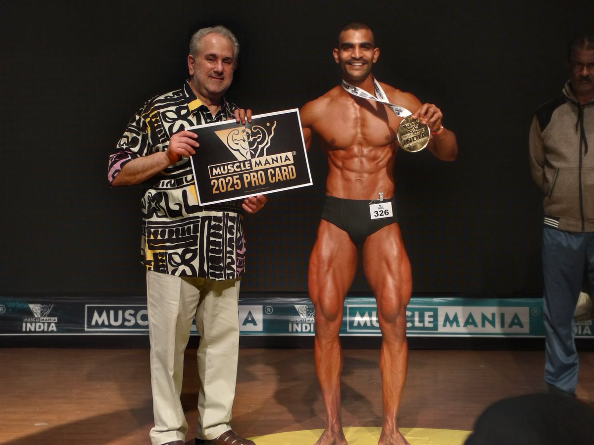 dhruva9977's tweet image. PRO CARD IN HAND 
2025 @Musclemania
 India  The journey was tough, but I’m just getting started.  #MusclemaniaPro #NaturalBodybuilding #ProCard #MusclemaniaIndia #TeamIndia