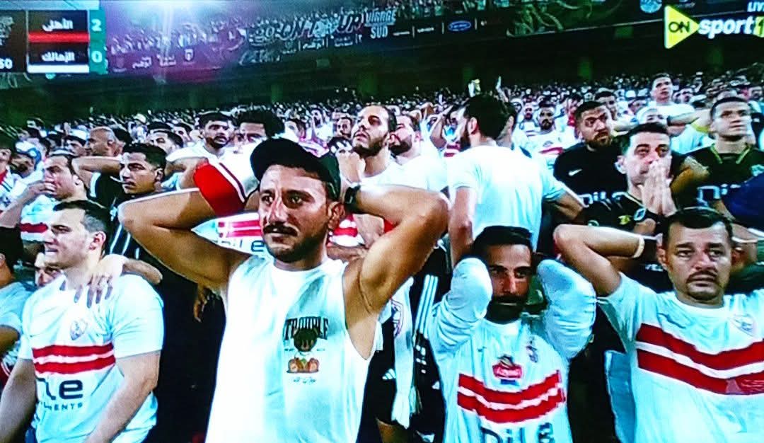 بصراحه يا جماعه بصرف النظر عن المنافسات و المشاحنات حال نادى الزمالك يصعب ع الكافر،  بس انا مش كافر 
اللهم زدهم يارب  😂😂