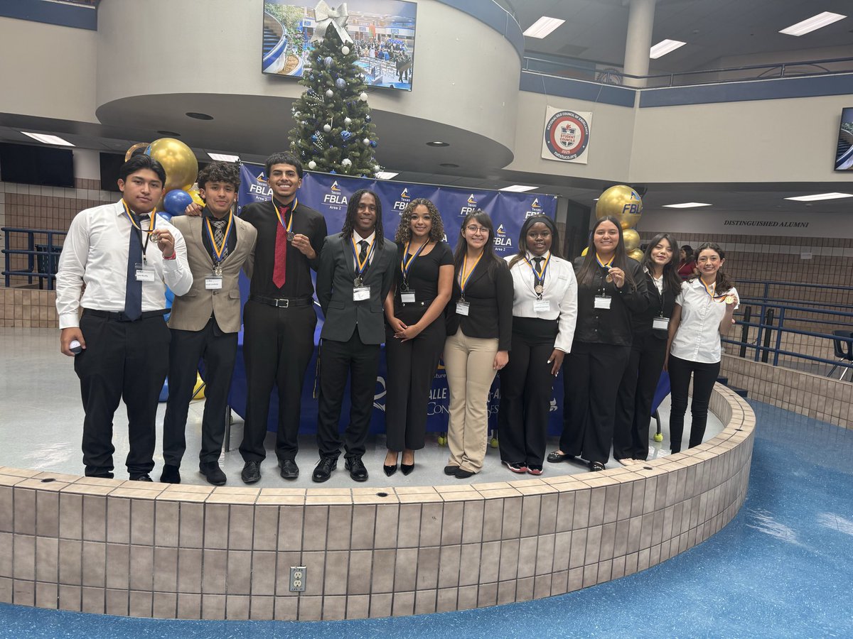 Mrs_Alvarez_PHS's tweet photo. Area 2 FBLA conference https://t.co/mfd8JmDY1I