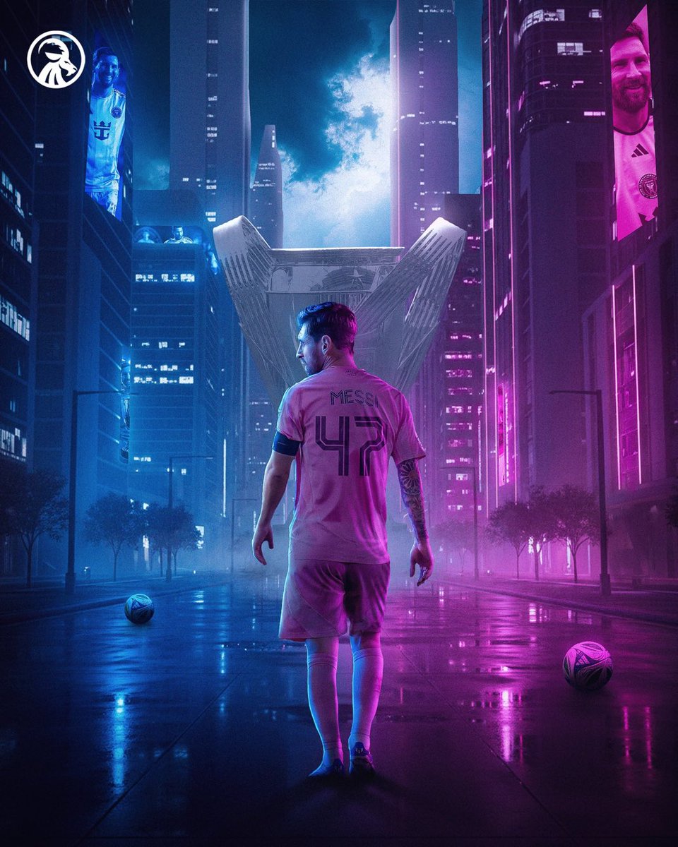 Cristiano Ronaldo campeón de la Nation League con goles en Semis y en Final vs Alemania y España

Mi Lionel Messi campeón de la MLS sin anotar goles en Semis y en Final vs New York Yankes y Vancouver Fc

1 titulo oficial para cada uno este año

Quien lo hizo Mejor?