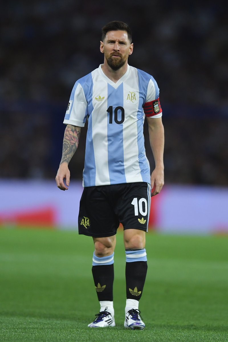 Wilkycharles21's tweet photo. Le moun ap pale de GOAT 🐐
Fèmen dann
Fèmen dann
Fèmen dann
Le Roi 👑 du football ⚽
Lionel Andrés Messi Cuccitini 🐐 🐐
#MESSIINFINITY ♾️ ⭐ 🐐 🇦🇷 https://t.co/0aIKTuyiJO