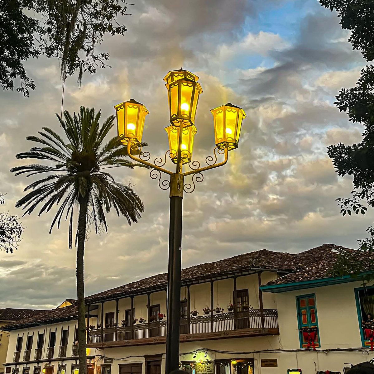 tagoretoro's tweet photo. Salamina, uno de los 18 municipios patrimonio arquitectónico de la nación... https://t.co/1xsCoiW5h4