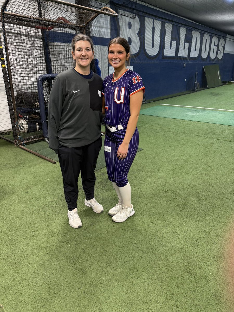 Etta Schroering tweet media