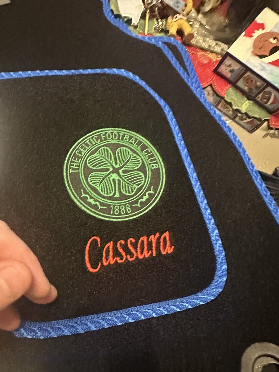 alzorfc1's tweet photo. Right iv been done an utter belter 

Ordered Rangers car mats online with weans names on it 

And got sent this 🤦‍♂️🤦‍♂️ looks like someones had a good laugh fucksake 😡🤣🤣 https://t.co/2Obs8s7hAm