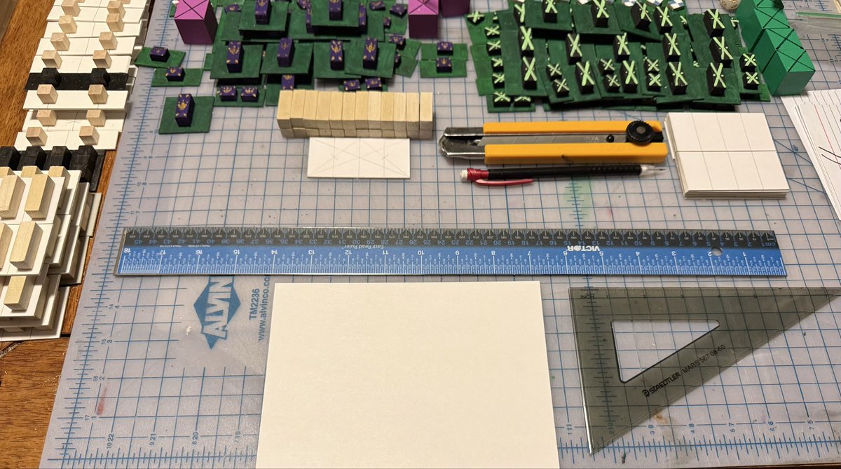 PJL_Art's tweet image. A good day to stay inside and make stuff. #regimental #stands