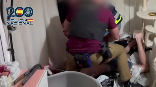 ⚠️ 431 línies mòbils i 790.000 SMS: la <a href="/policia/">Policía Nacional</a> desmantella un centre de smishing a Catalunya

lleidadiari.cat/centre-smishin…