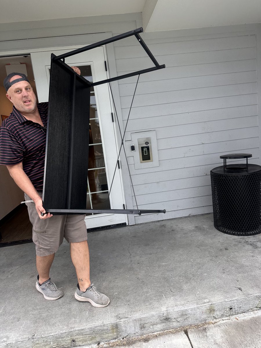 move out day for my son at UCF.  
FSU has taken him in the transfer portal.  The World is Yours !!!