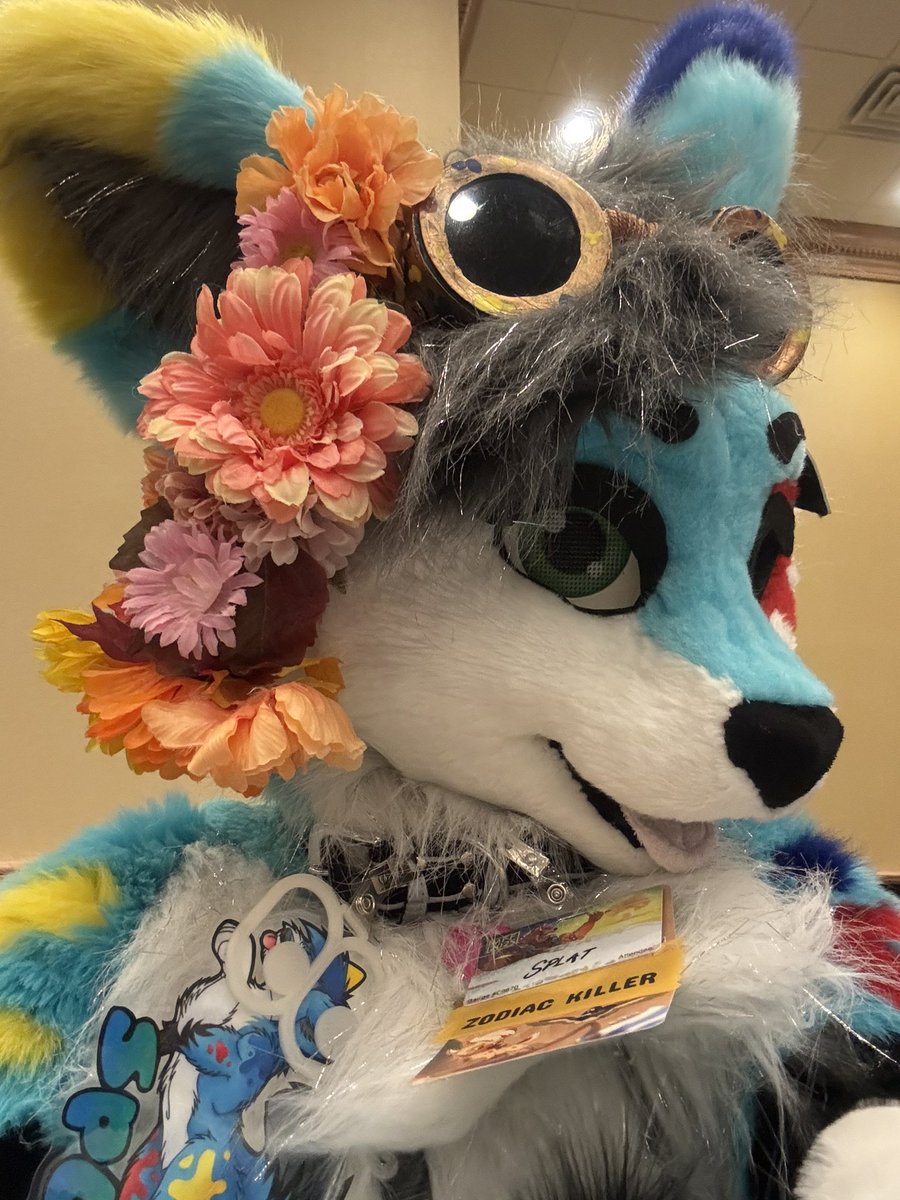 SplatFennec's tweet image. I got pretty flowers from Snowflake!