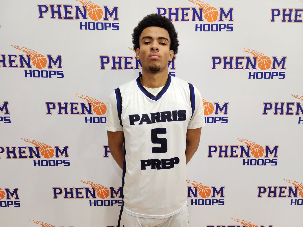 UnderratedAthl_'s tweet image. Parris Prep competed at a high level from start to finish, staying within striking distance and answering every Bull City run with toughness and shot-making. Their energy, physicality, and willingness to attack off the bounce kept them in the game. #PhenomDavidsonDay 

Hezekiah…