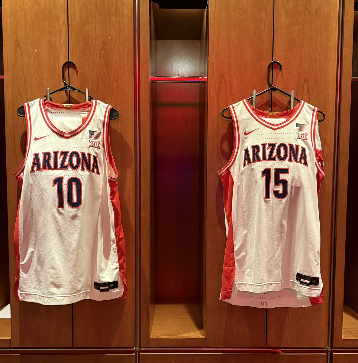 Zona_Briggs's tweet photo. Game Day https://t.co/dauFH3vksN