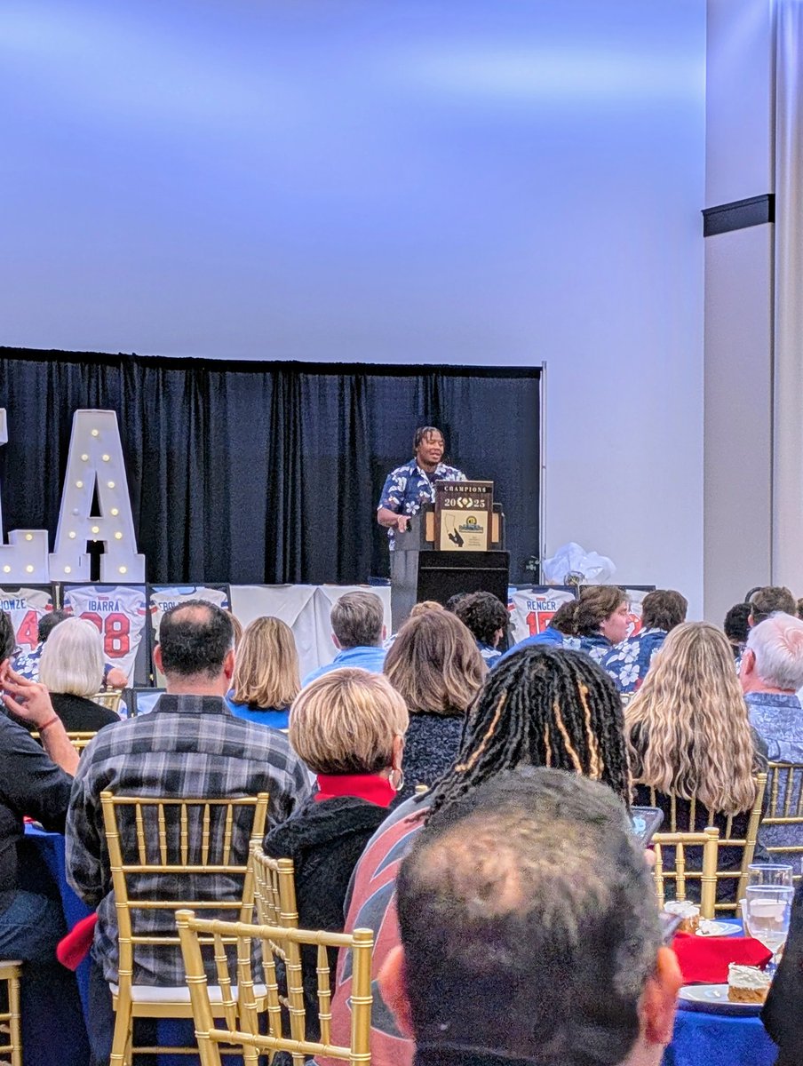 Coach Demar "Rings" Bowe at the CIF Champion <a href="/LosAlFootball/">Los Al Football</a> banquet.