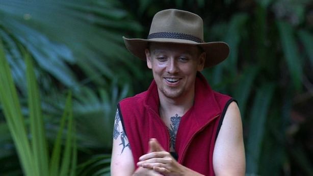 Alexkphillips's tweet image. 2 reasons why British people can’t be trusted with voting #ImACeleb #Aitch
