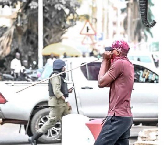 Sylvia_Namutyab's tweet image. Are these Ugandans?! I doubt.
He has several times hit president’s head luckily enough he had that helmet on! Please unmask him we want to applaud him!