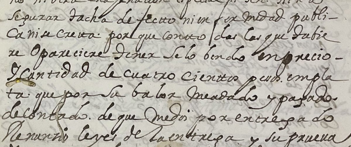 Una cosa que le explicaba ayer a un alumno de la esclavitud  es que al menos en el XVII era un lujo, no cualquiera podía permitírselo, en esta escritura de compraventa un muchacho se vendió por 400 pesos... era el doble de lo que ganaba un corregidor o un cura al año...