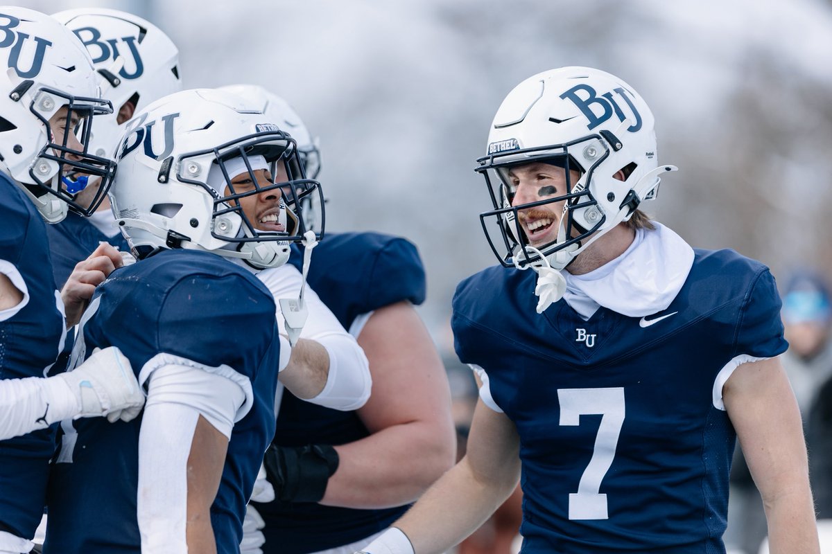 BethelRoyals's tweet image. M 🏈 | 12-0 ✔️🔥👊 
And then there were 🎱 

📸 @BennettMoger