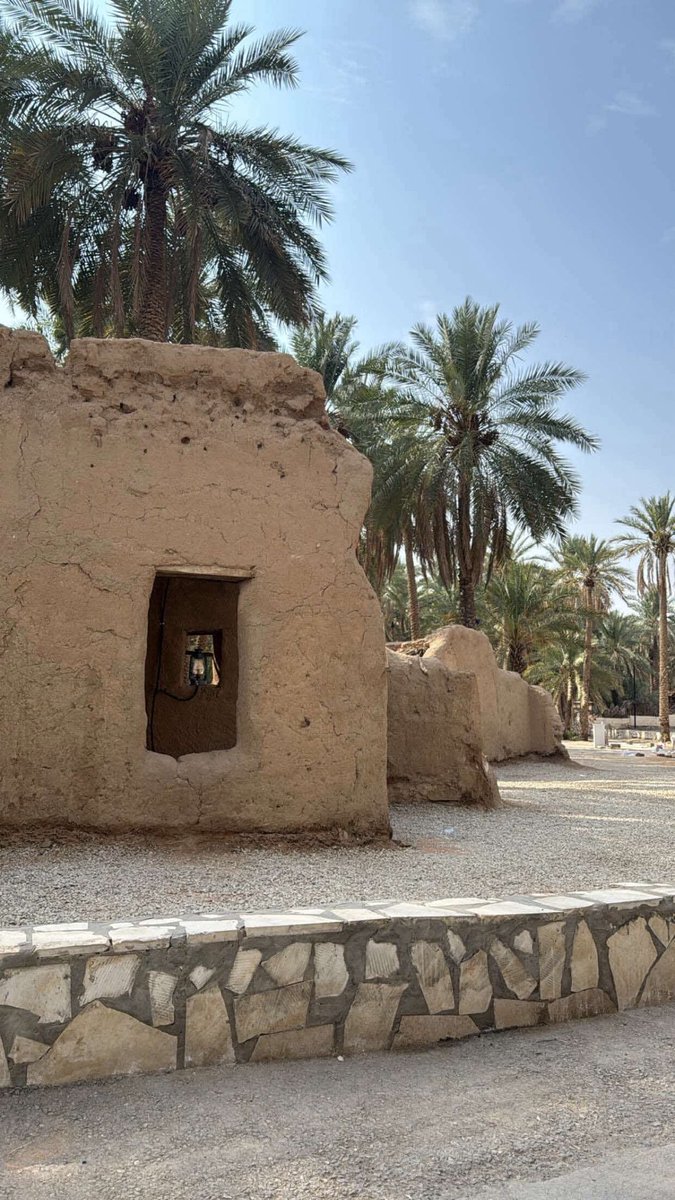 بصراحه وبدون مبالغه لم اتوقع ان تترك فيني شي بهذا الحجم.رحله سريعه وجميله جدا الإماره القصيم لحضور حفل زفاف احد اصدقائي وانتهى بي المطاف ان اعشق هذه المدينه الهادئه واهلها الطيبين جدا ومستوى الخدمات المرتفع جدا في مرافقها <a href="/ELQairport/">مطار الامير نايف الدولي</a> المطار والمطاعم والكافيهات وافراد الشرطه