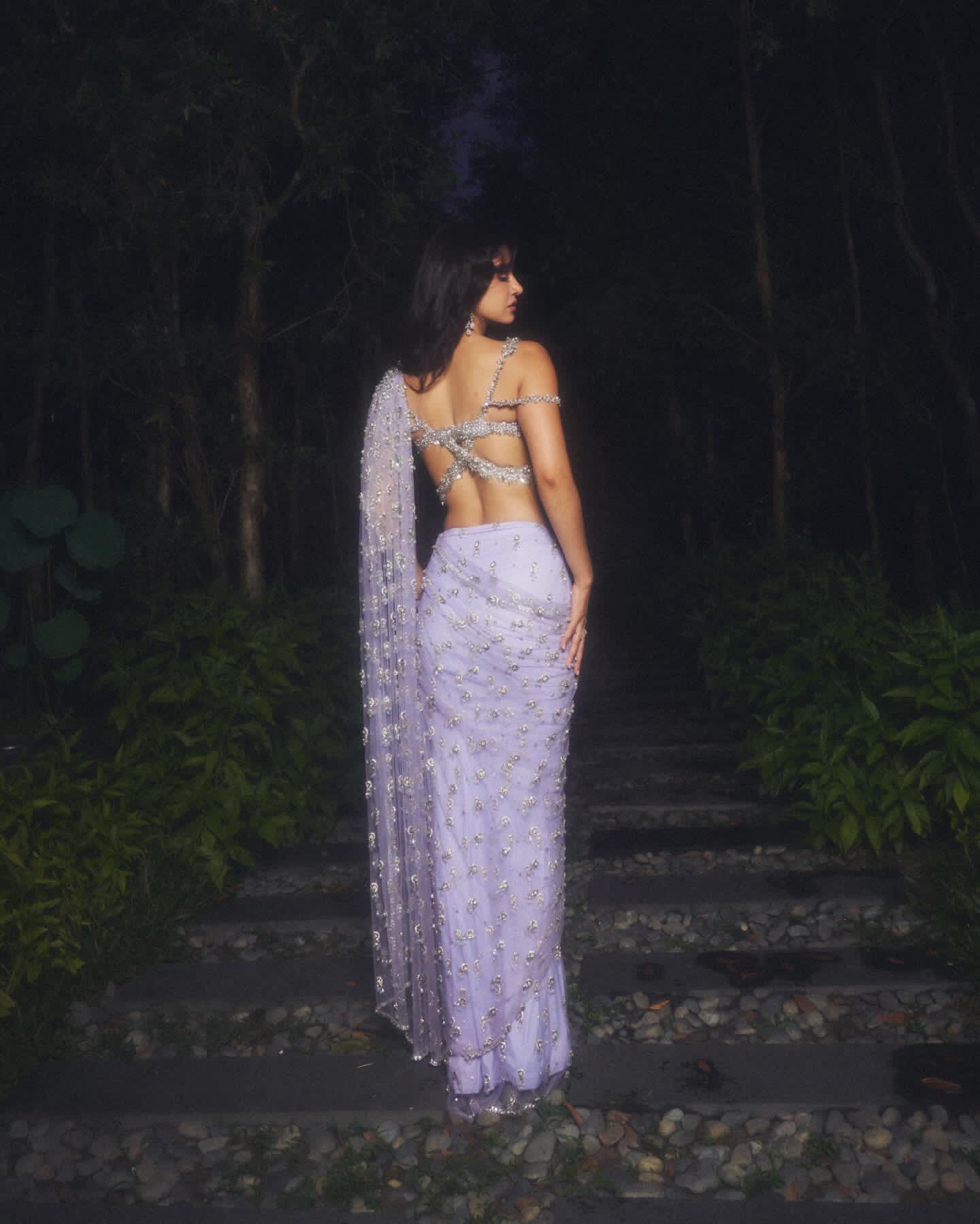 G7hRH3gacAAFhoi?format=jpg&name=large