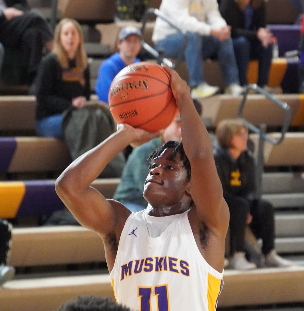 Muscatine held Burlington scoreless in the second quarter and cruised to a 75-40 win over Burlington on Saturday afternoon.

Five players scored in double figures for MHS (2-0) -- Spencer Biah (13), Tom Norton (12), Talan Becker (10), Adrian Gonpue (10) and Ryland Gbor (10).