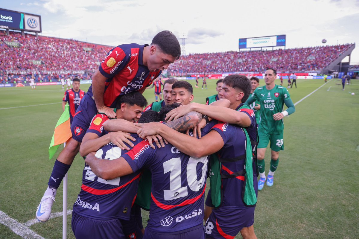 🗣️ ¡Final del partido en Sajonia!

⭐️Cerro Porteño es el 𝙨𝙪𝙥𝙚𝙧𝙘𝙖𝙢𝙥𝙚ó𝙣 del 2025⭐️

➡ <a href="/clubgeneral_jlm/">Club General Caballero de JLM</a> 2
➡ <a href="/CCP1912oficial/">Club Cerro Porteño</a> 5

#SupercopaAPF 🏆