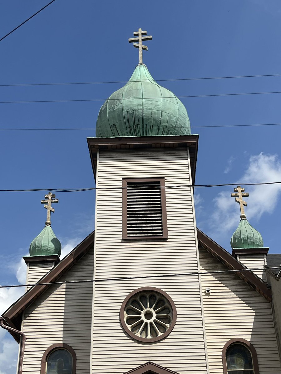 chasingdomes's tweet image. St. Nicholas Ukrainian Catholic Church in Mahanoy City, PA. Long since closed. Wonder what the feast of St. Nicholas used to be like here?