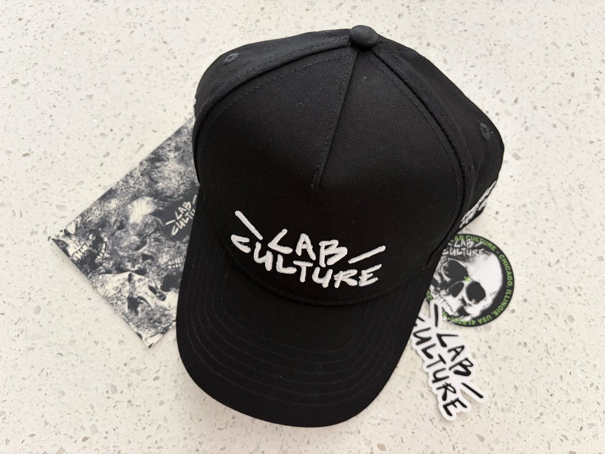 papacharliegames tweet media