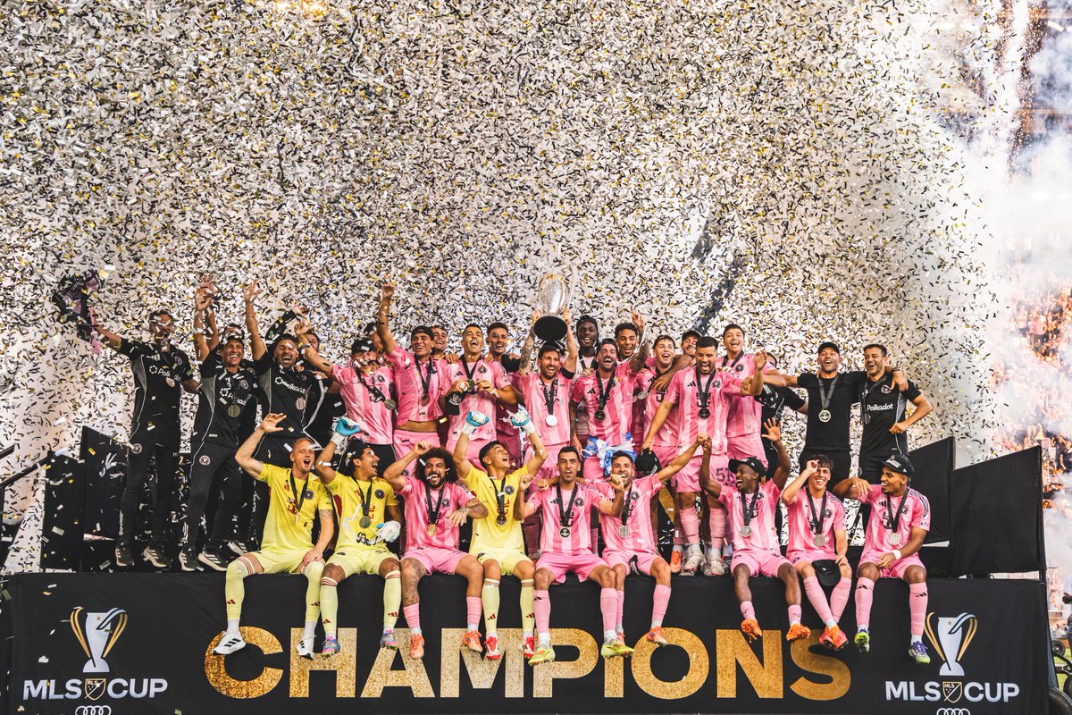 InterMiamiCF's tweet image. #CAMPEONES 🤩