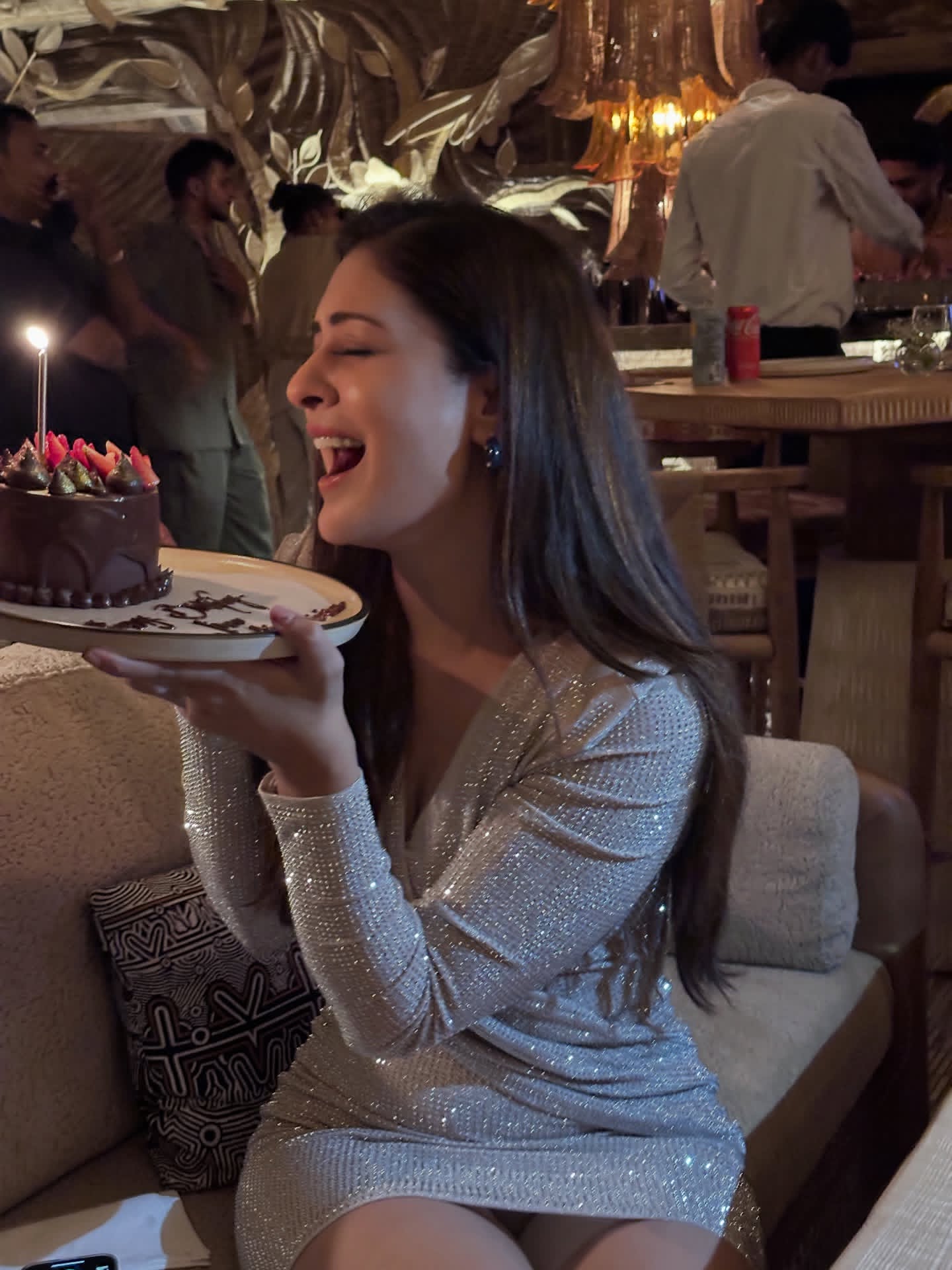 G7hYGATbcAAKqHJ?format=jpg&name=large