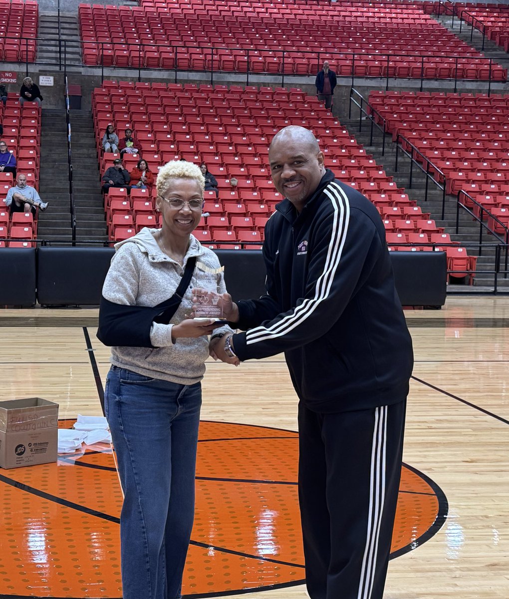 Ryan Girls' Basketball tweet media