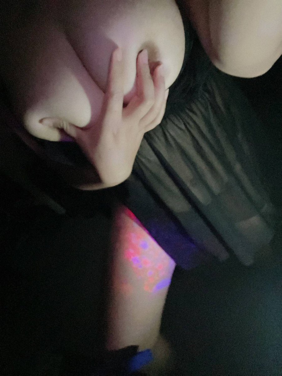 Oasex69's tweet photo. ข้อเสียไม่ค่อยมี ส่วนข้อดีชอบโดนคู่ คือ ขี้เย็ด #คนติดตาม 500 เปิดหมด 

#หนุ่มเดี่ยว #สาวเดี่ยว

#fwbกทม #fwb #คู่เพื่อน   #ชายเดี่ยว #กทมนัดเย็ด #สายสี่ #เย็ดหนองแขม https://t.co/GiuXYhoKua