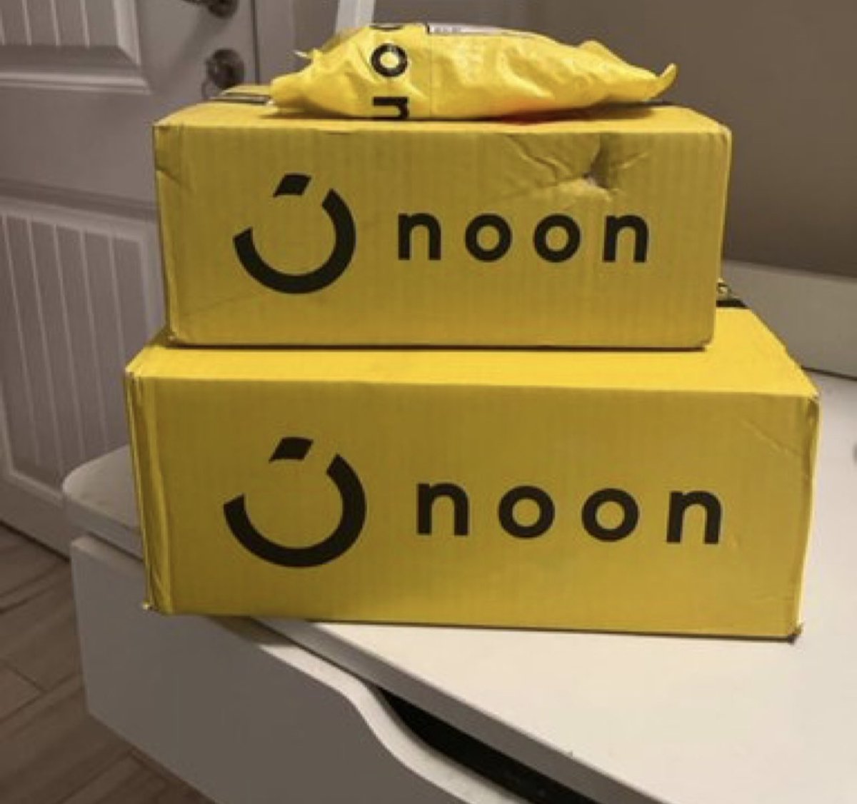 اعشق تطبيق نون كل شي عندهم ❤️🎀
اسعار حلوه وتخفيضات قوية وتوصيل سرييييييع
وهذا هو ك̷و̷د̶ ̸خ̷ص̸م̴  نون

3HM

3HM