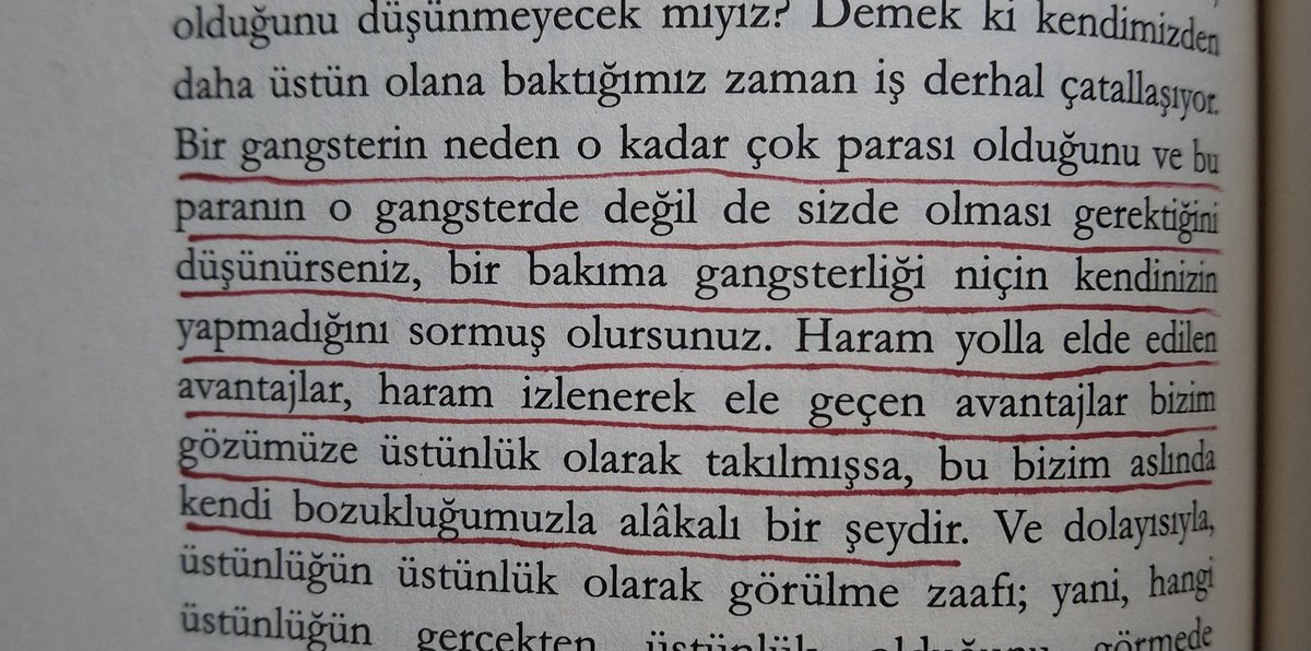 "Haram yolla elde edilen avantajlar bizim gözümüze üstünlük olarak takılmışsa, bu bizim bozukluğumuzla alakalı bir şeydir."