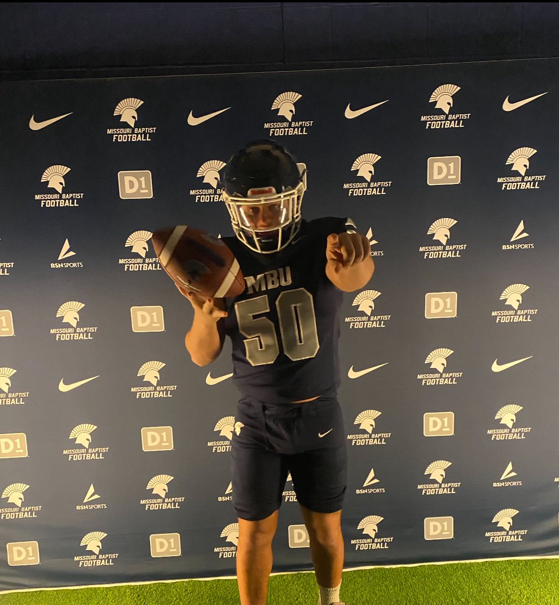 I got to go on my first official visit of the year to Missouri Baptist. I got to meet the amazing coaching staff and take a tour around campus to see how the college life at Missouri Baptist would be. Thank you <a href="/ByPatRifino/">Pat Rifino</a> and <a href="/CoachJonnyHeck/">Jonathan Heck</a> for the opportunity.