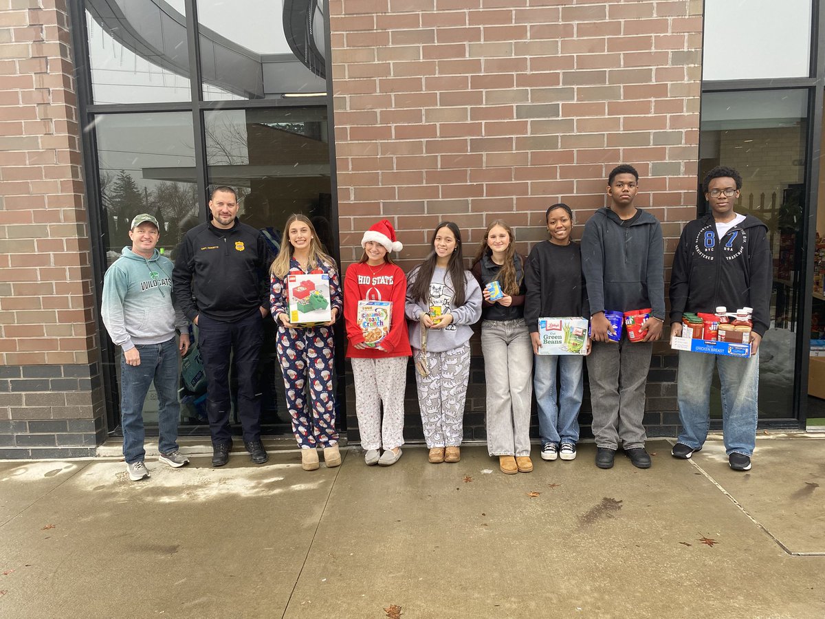 Mayfield Service Learning tweet media
