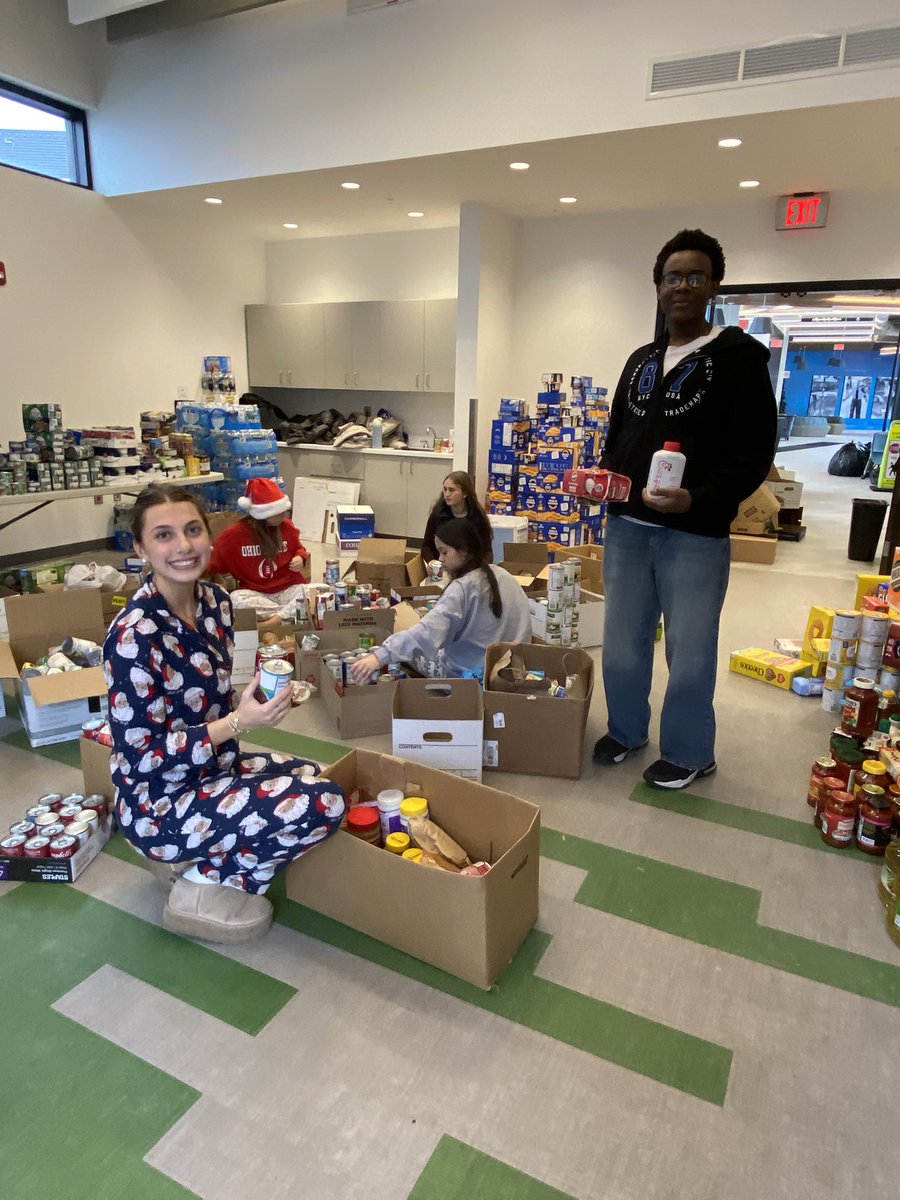 Mayfield Service Learning tweet media