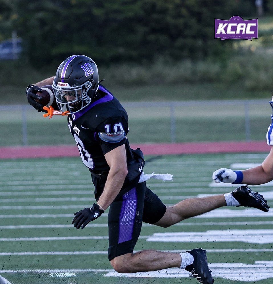 #AGTG After a great official visit I am blessed to receive an offer from <a href="/BuilderFootball/">SC Builder Football</a>. Thank you <a href="/ConnerCheney88/">Coach Cheney</a> for the opportunity.

<a href="/CoachMarley/">Brent Marley</a> <a href="/Coach_Eak/">Matt Eakle</a> <a href="/CoachBlizz/">Tyler Blizzard</a> <a href="/Coach_Warren79/">Aaron Warren</a> <a href="/_CoachWillis/">Casey Willis</a> <a href="/Coach_J77/">Brandon Johnson</a> <a href="/daniel_buttram/">Daniel Buttram</a> <a href="/JaceSanchez_/">Jace Sanchez</a>