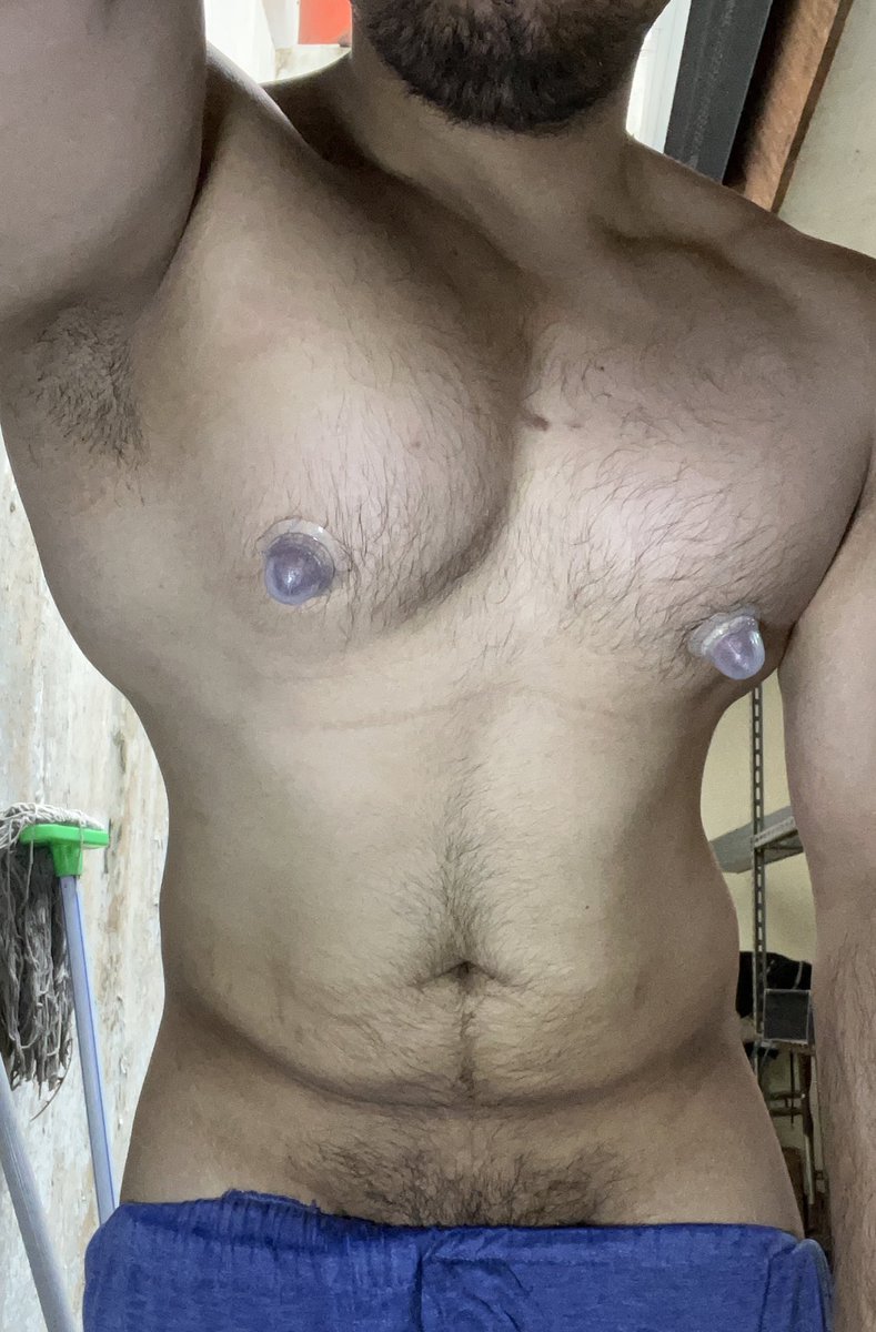 denfeeder tweet media