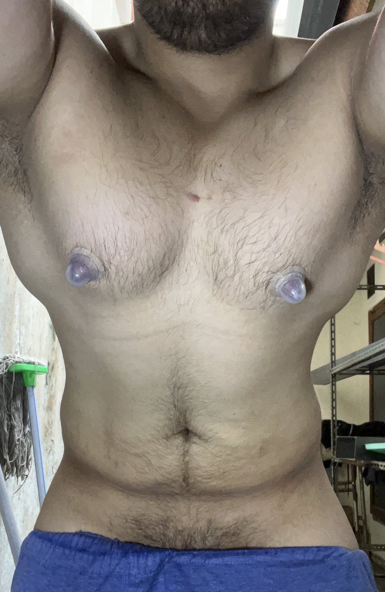 denfeeder tweet media