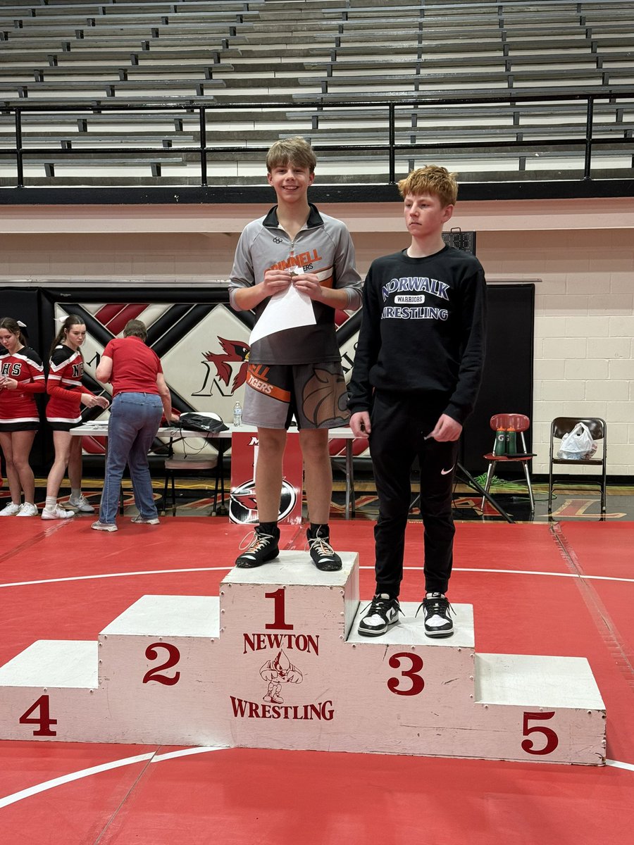 GrinnellWrestl1's tweet image. 113 pound Cardinal Classic Champion, Ronan Betts!!!