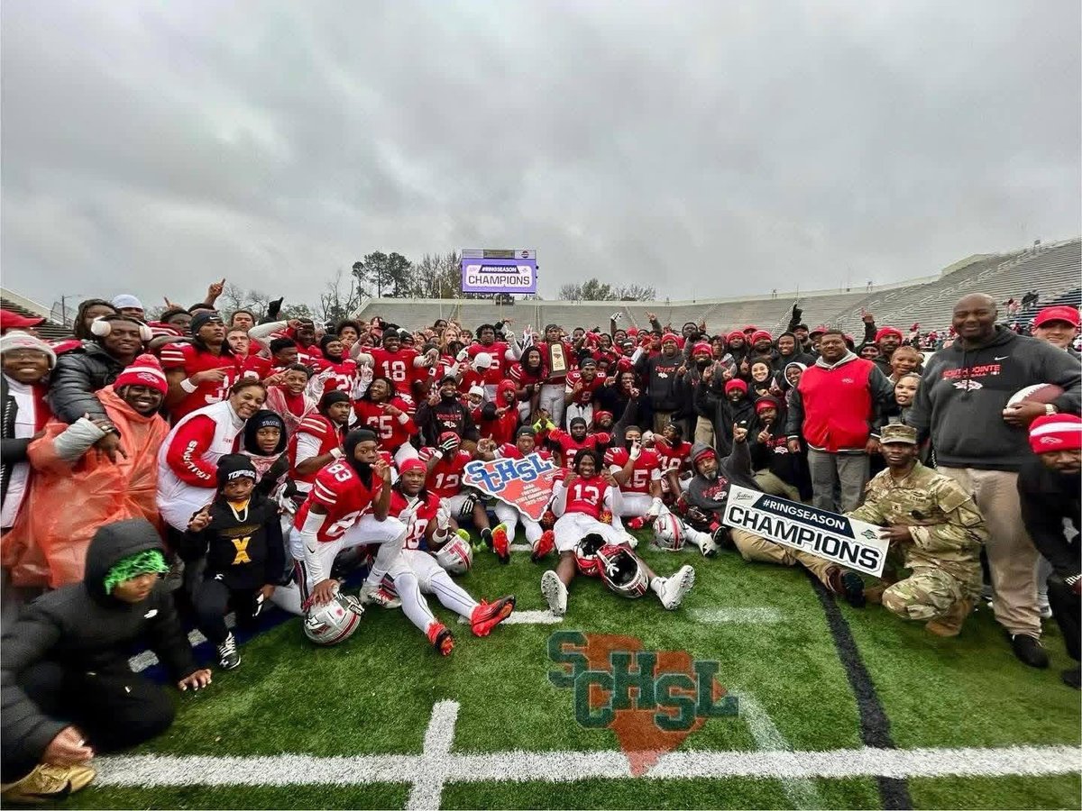 BWilliams_65's tweet photo. SCHSL 4A STATE CHAMPS! 🏆🔥

Senior year. Starting Center. Left it all on the field for South Pointe High and we brought the title home.
Built for the trenches. Ready for the next level. Coaches—let’s work.

#StateChamps #SCHSL4A #SouthPointe #TrenchMob #OLinePride #CenterLife #RecruitMe #NextLevelReady #803Football #Viral #CollegeFootballRecruiting #BuiltNotBought #AllGloryToGod

@southpointeFBSC @Hold_2017 @FootballSPHS