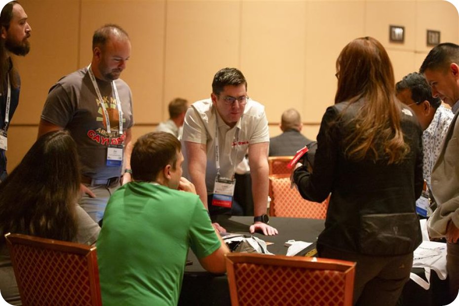 NRFnews's tweet image. #NRFRev interactive roundtables give industry partners the chance to share challenges, crowdsource solutions and uncover strategies for cost savings, revenue growth and customer satisfaction. Join us Jan. 11–12 in NYC at the Sheraton Times Square Hotel. bit.ly/4oFRAfs?