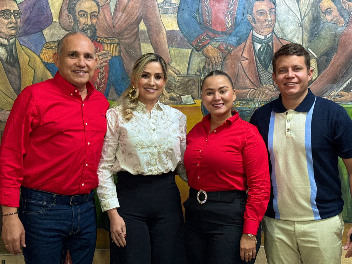 Con 14 votos a favor, el Concejo Municipal de Ibagué eligió a Francy Johanna Ardila Salazar como Contralora Municipal para el periodo 2026–2029.

Una mujer con trayectoria, visión técnica y compromiso con el control fiscal del territorio. 🤝✨

#Contraloría2026 #Ibagué