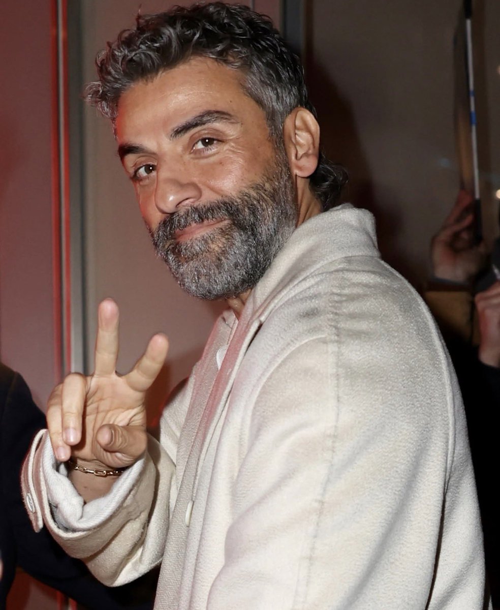 Oscar Isaac Updates tweet media