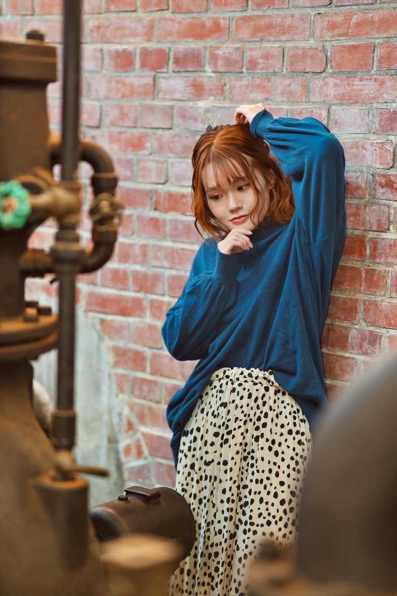 レンガ色に溶ける微笑み」 モデル:カナさん location:高松市水道資料館