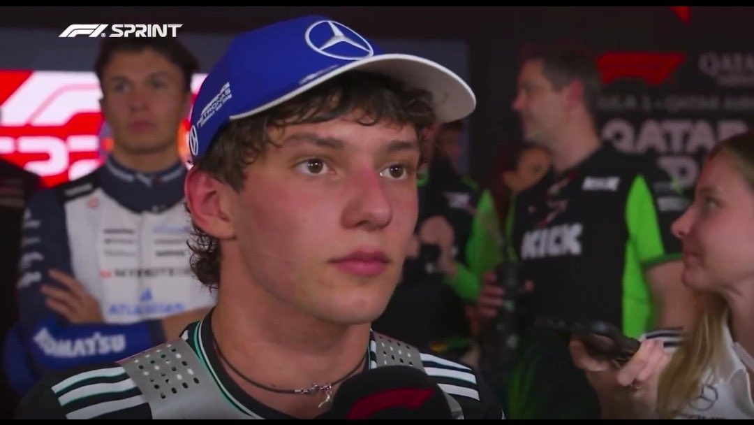 SCUDERHEA's tweet image. Another Kimi post race blush appreciation tweet bcs #whynot