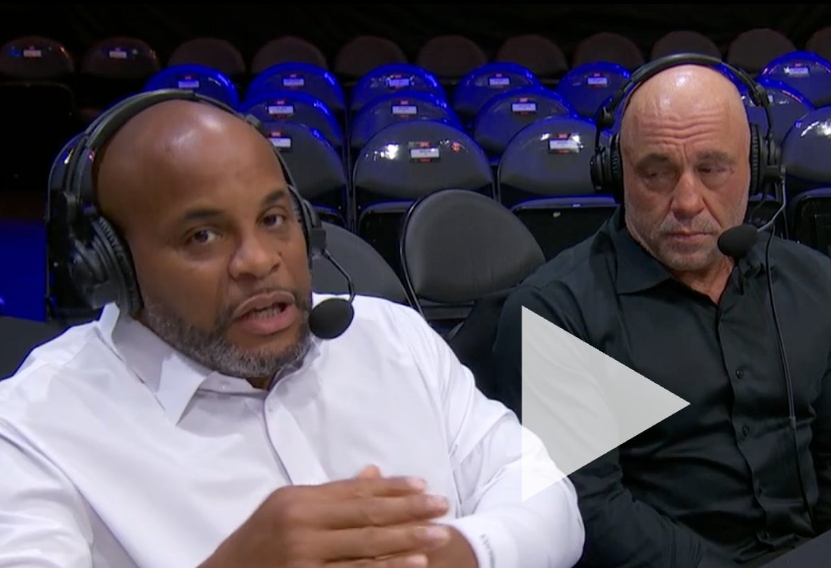 NickPushPixel's tweet image. Great pause at #UFC323