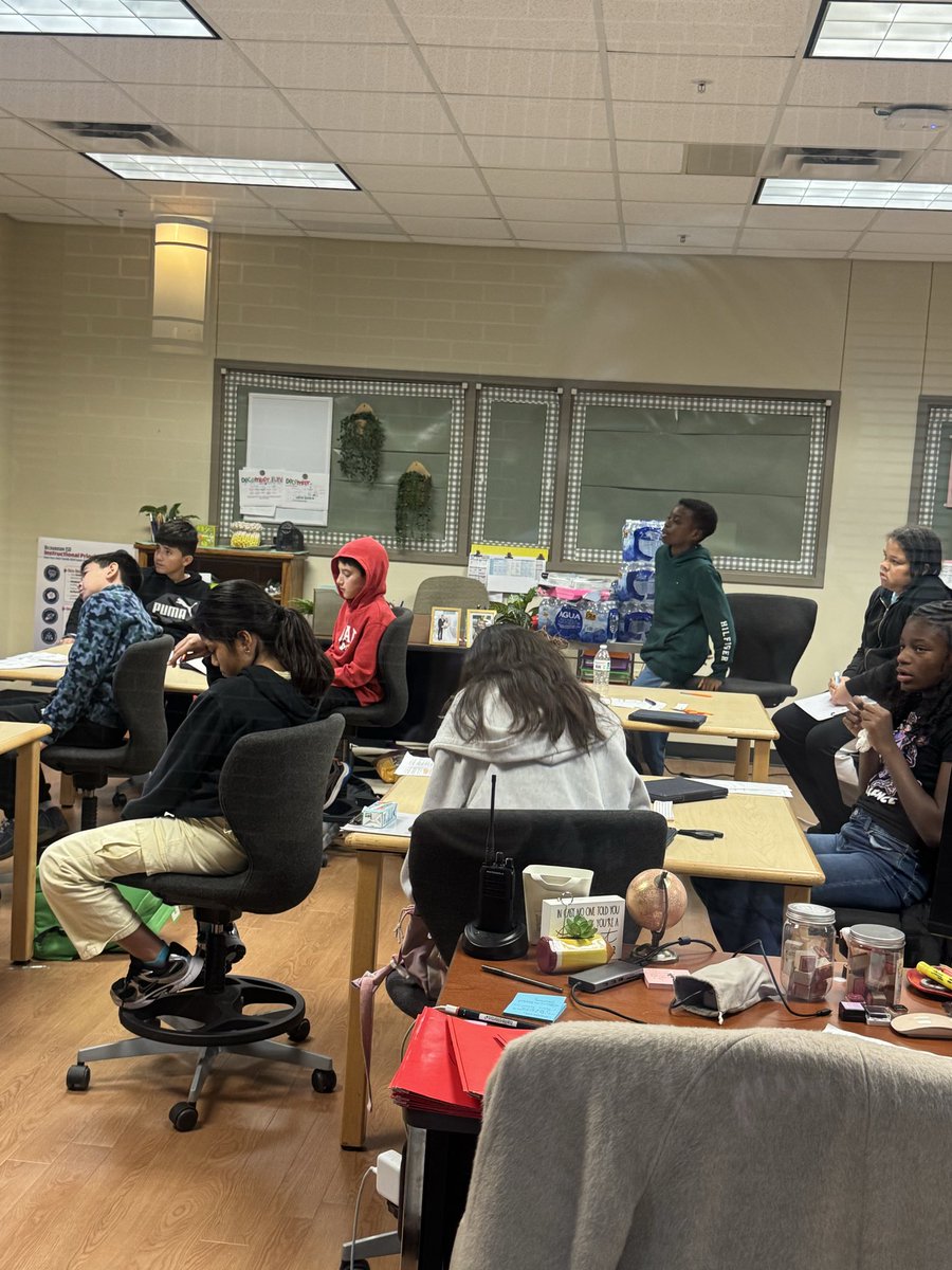 Mechelle tweet media