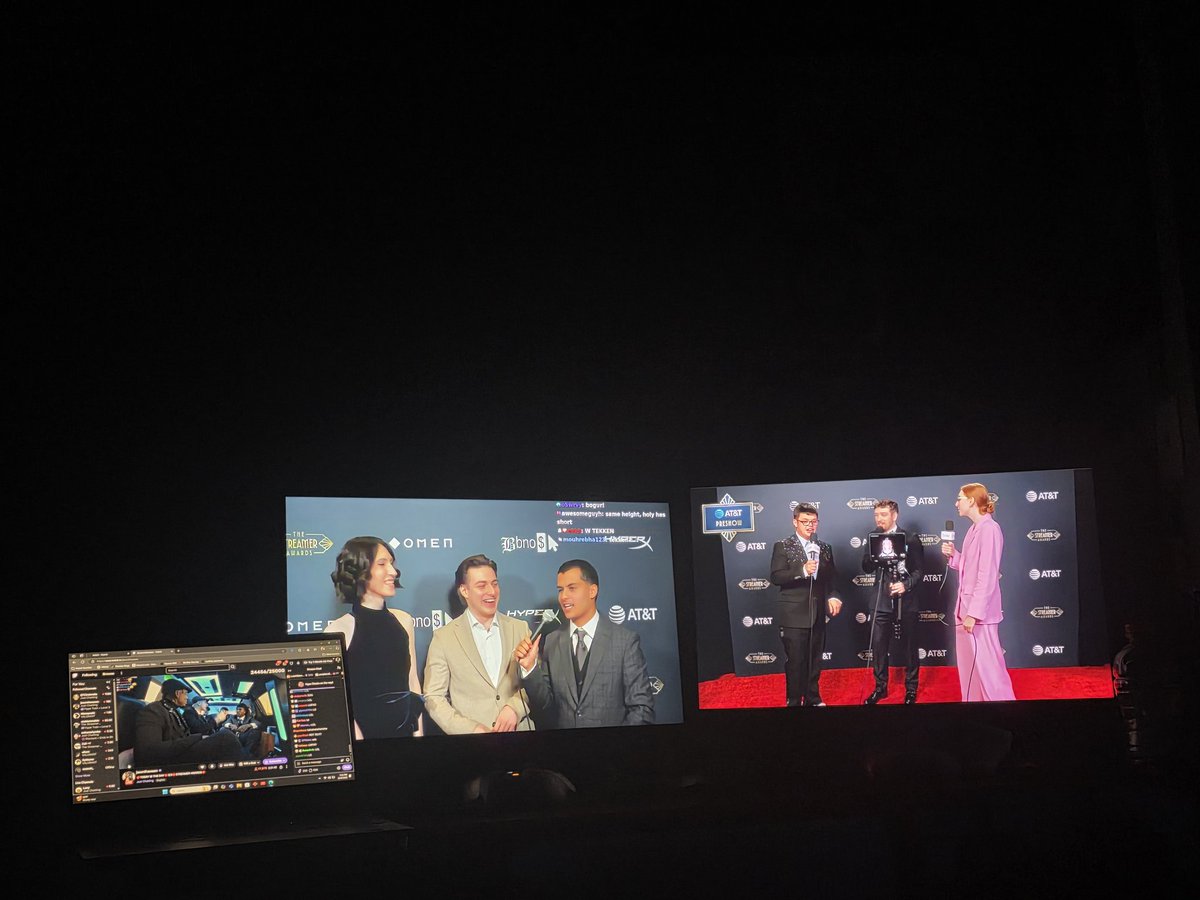 EDAY2i's tweet photo. STREAMER AWARDS
#Twitch #Streamerawards #youtube https://t.co/I3nn5IO4tO