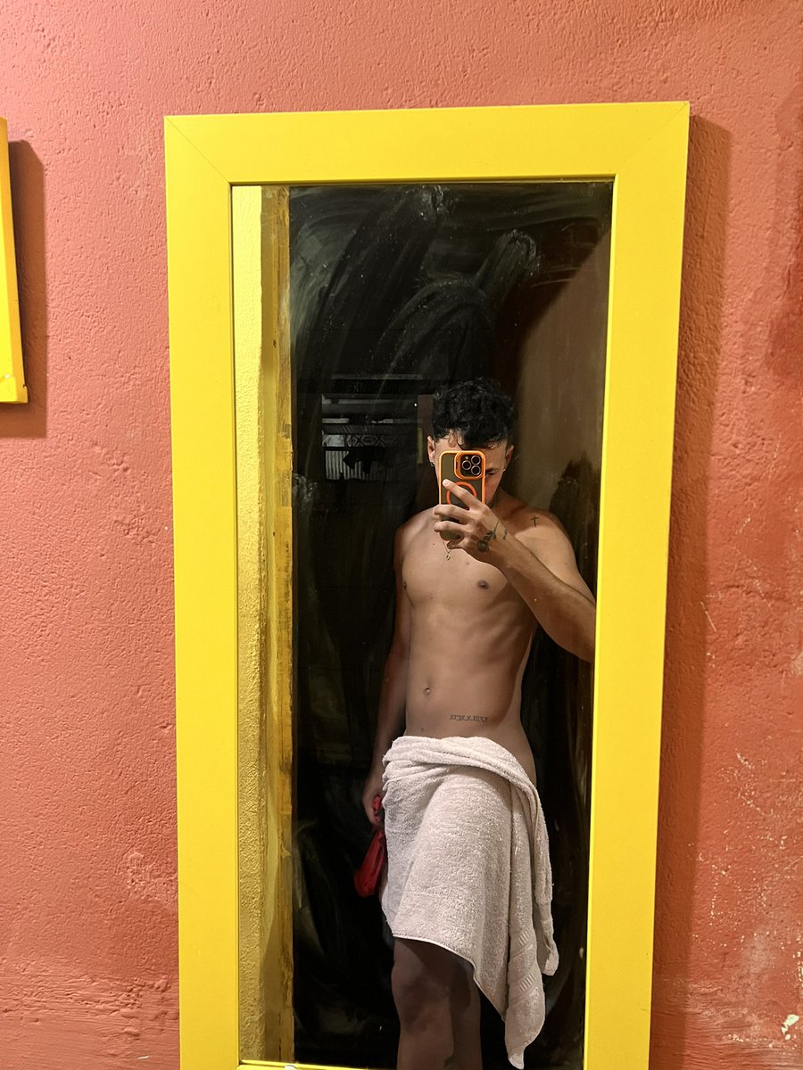 🫦