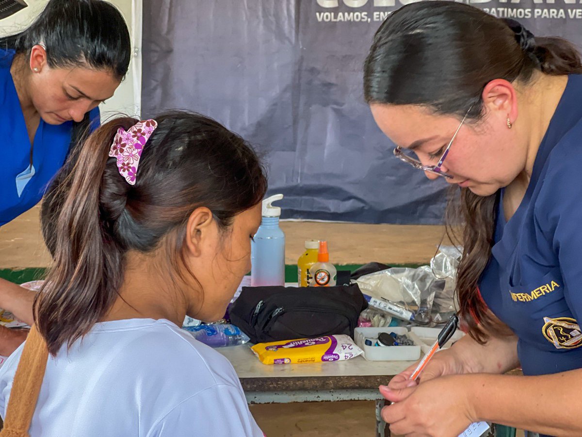FuerzaAereaCol's tweet photo. La población de Güerima #Vichada recibió atención médica especializada, gafas de corrección visual y espacios de capacitación en salud, lactancia materna y cuidado familiar gracias al trabajo interinstitucional.
➡️ https://t.co/uoYyYYZ4Al
#GAORI #HonorEsServir
#SiempreFirmes
#ProtegemosLaVida